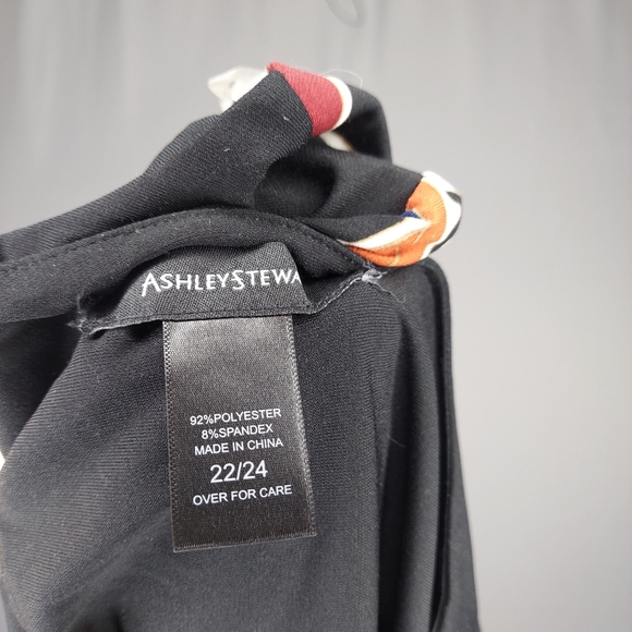 Ashley Stewart Flare Sleeve Top Women 22/24 Multicolor Geometric Stretch Tribal - Picture 5 of 5